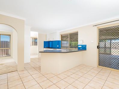 3 Sandown Close, Tarcoola Beach WA 6530