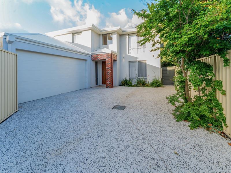 22A Grand Promenade, Bayswater