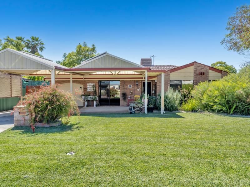 37 Haselmere Circus, Rockingham