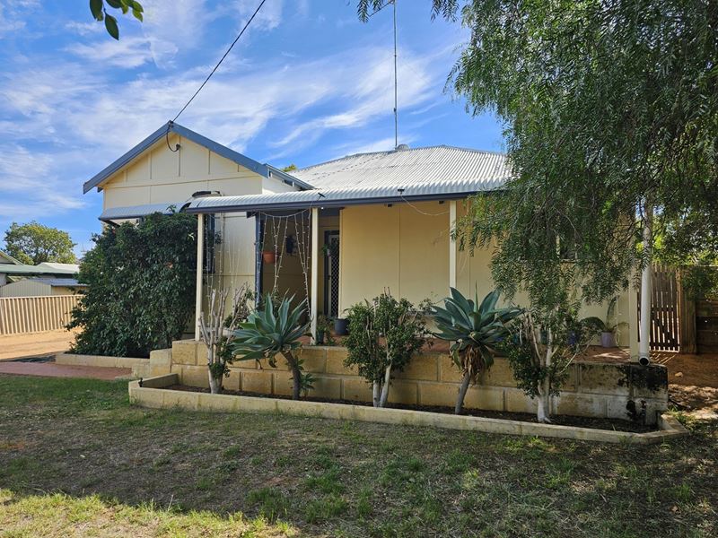 9 Newman Street, Corrigin WA 6375