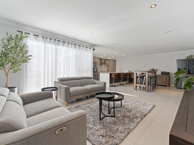 6/1 Pemberton Blvd, Baldivis