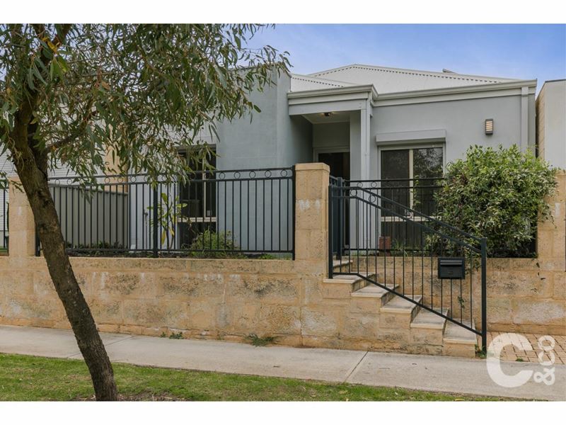 9 Redgum Way, Kwinana Town Centre