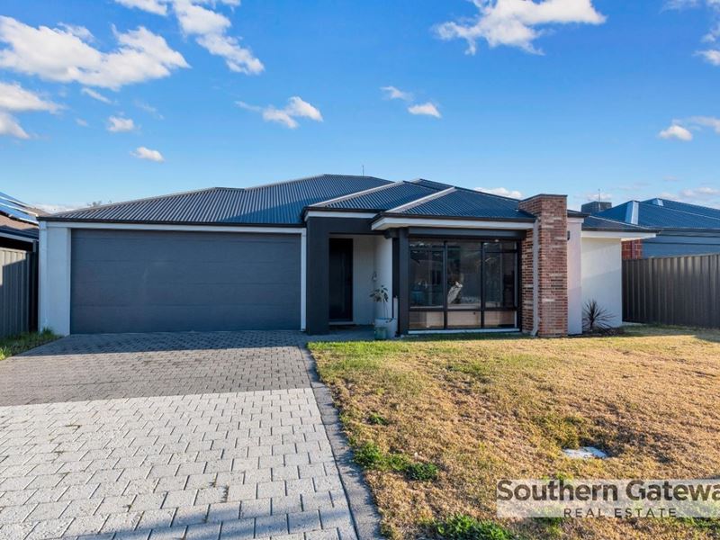 13 Barossa Street, Wellard WA 6170