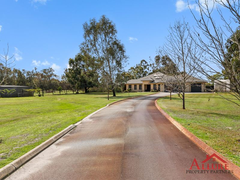 98 Bangap Pl, Oakford WA 6121