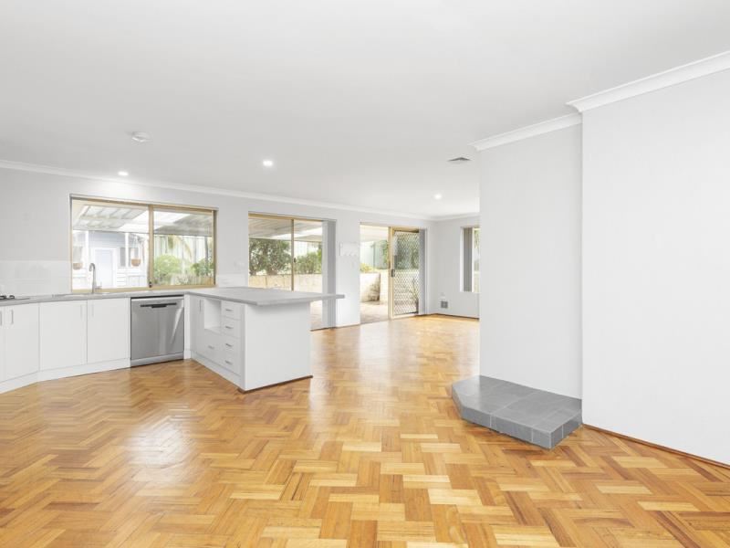 42 Stradbroke Gardens, Ridgewood