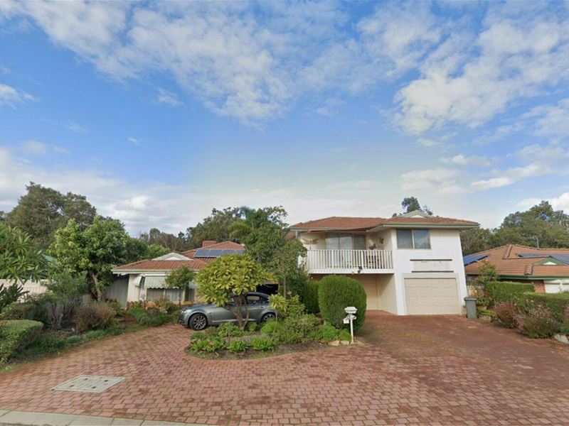 4 Carnegie Place, Greenfields