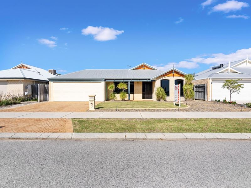 7 Parnham Avenue, Ellenbrook WA 6069