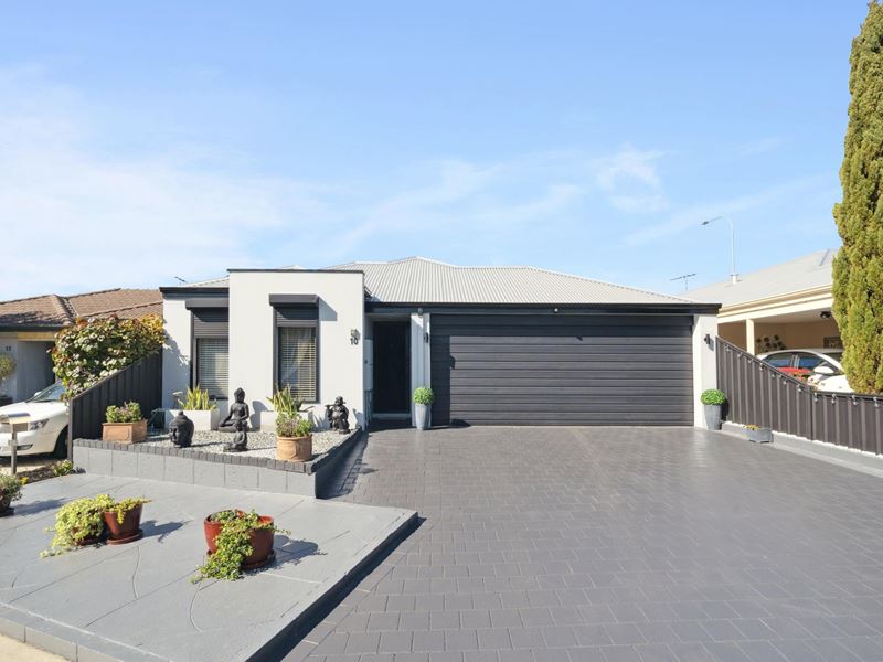 10 Wonnil Close, Success WA 6164