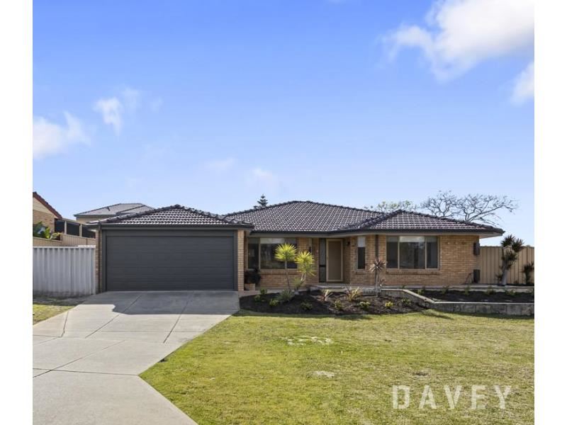 32 Leviathan Way, Padbury WA 6025