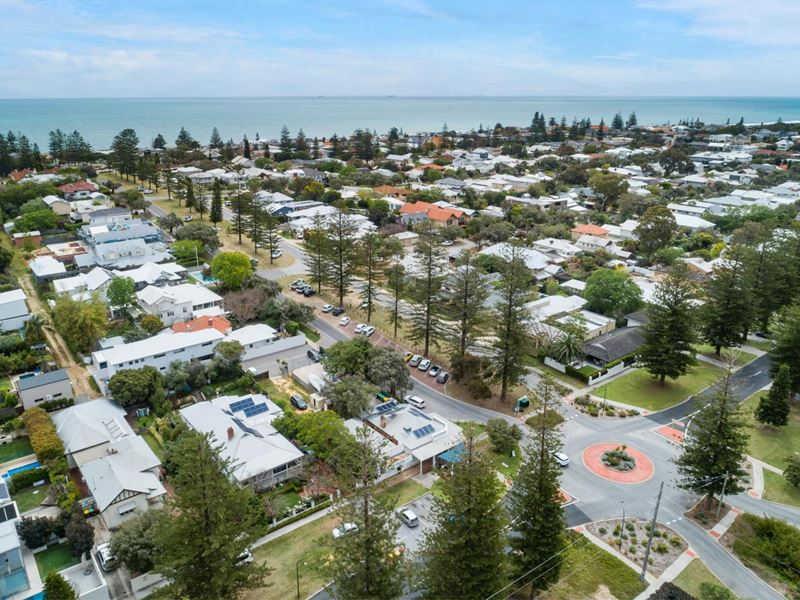 30 Lyons Street, Cottesloe