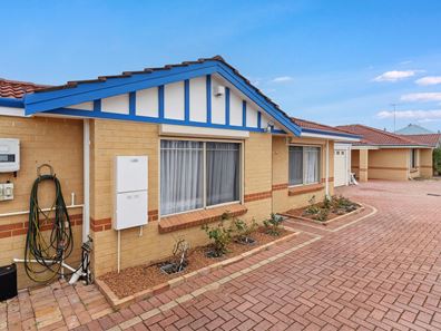 2/62 Parkin Street, Rockingham WA 6168