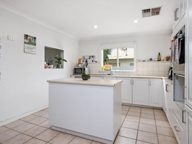 227 Wittenoom Street, Victory Heights WA 6432