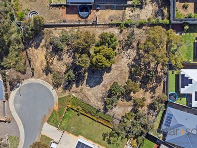 8 Combs Ct, Wellard WA 6170