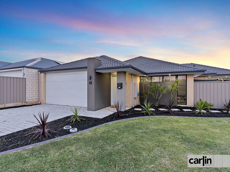 42 Hanbury Loop, Success