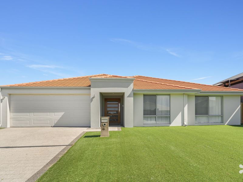 4 Prolog Link, Lake Coogee WA 6166