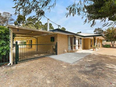 19 Admiral Road, Bedfordale WA 6112