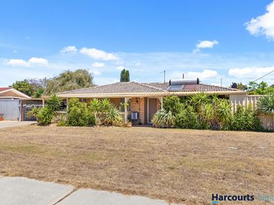 18 Nanovich Avenue, Girrawheen WA 6064