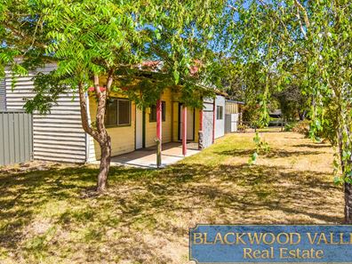 83 Blackwood Road, Greenbushes WA 6254