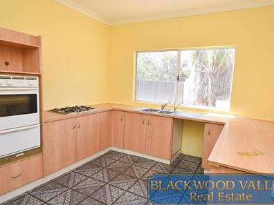 83 Blackwood Road, Greenbushes WA 6254