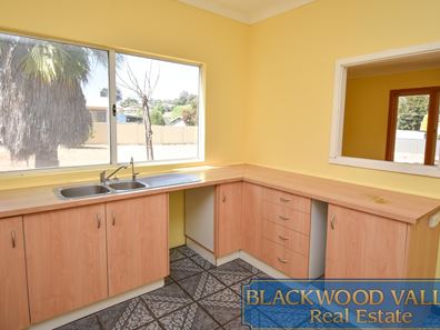 83 Blackwood Road, Greenbushes WA 6254