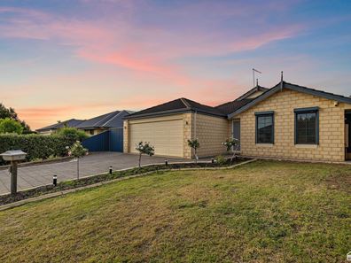 8 Bunya Green, Byford WA 6122