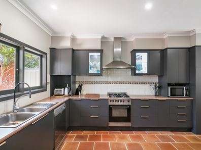 23 Pembroke Street, Bicton WA 6157