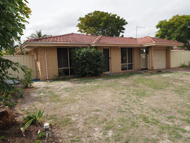 65 Pelican Parade, Ballajura WA 6066