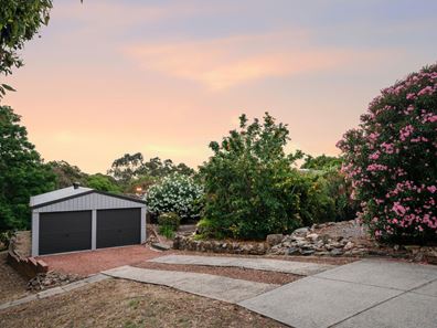 27 Henrietta Avenue, Mount Nasura WA 6112