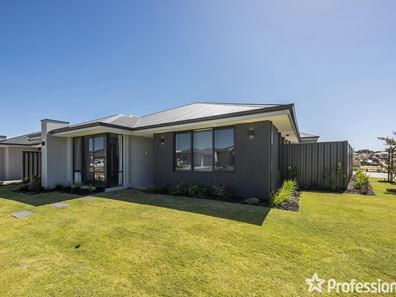 41 Laura Grange, Brabham WA 6055