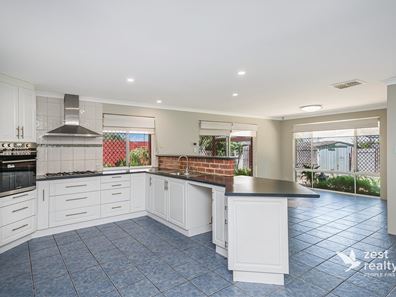 3 Salter Place, Parmelia WA 6167