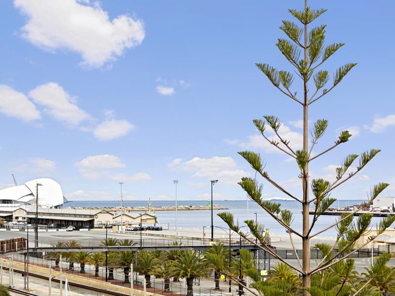 164/51 Beach Street, Fremantle
