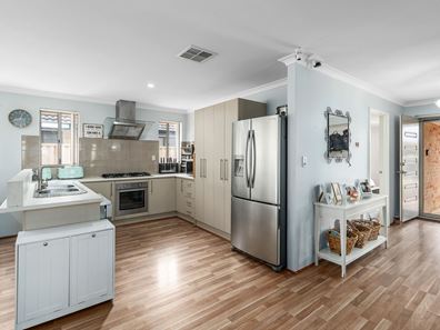56 Kardan Boulevard, Byford WA 6122