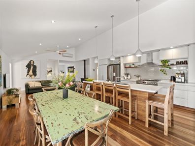64 Hermitage Drive, Margaret River WA 6285