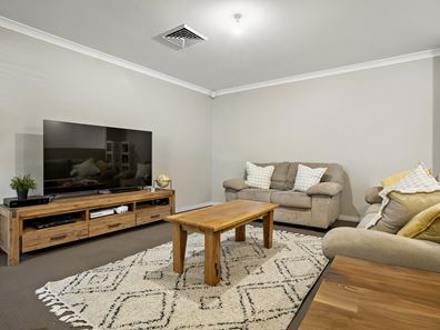263 Lyon Road, Aubin Grove WA 6164