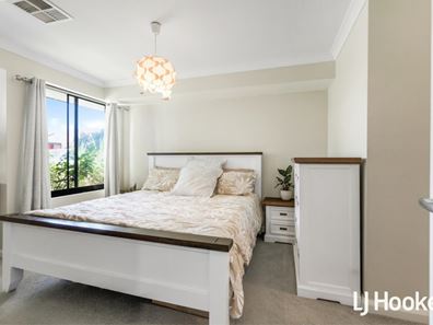 6 Rickett Street, Haynes WA 6112