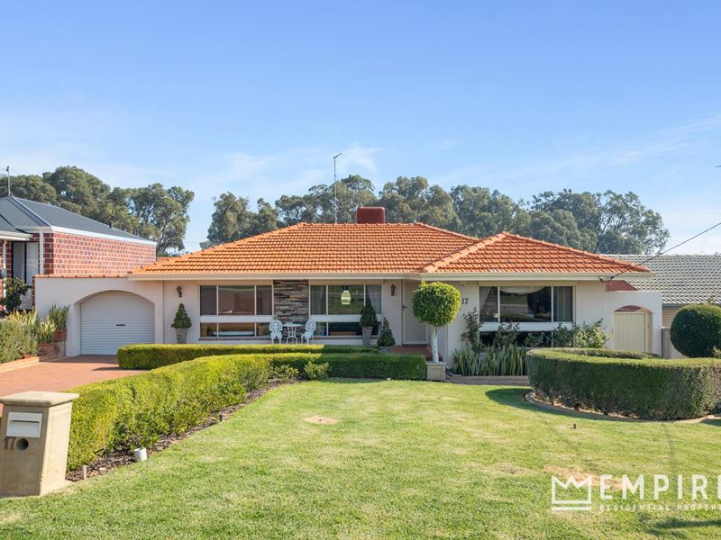 17 Ashbourne Way, Hamilton Hill WA 6163