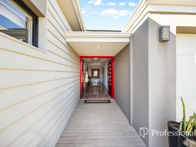 60 Millbridge Boulevard, Millbridge WA 6232
