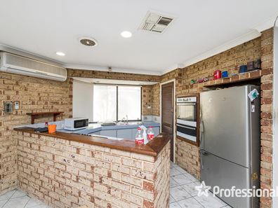 18 Mekong Place, Beechboro WA 6063