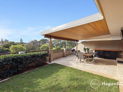 2/18 Joyce Street, Scarborough WA 6019