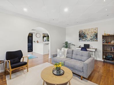 42 FARLEY WAY, Bayswater WA 6053