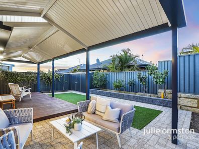 15 Moscato Way, Woodvale WA 6026
