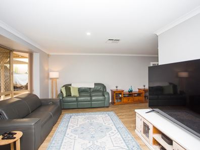 15 Banksia Street, Yangebup WA 6164