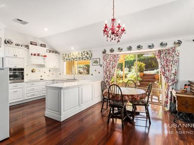 22 Davies Crescent, Gooseberry Hill WA 6076