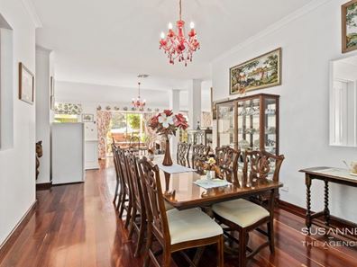 22 Davies Crescent, Gooseberry Hill WA 6076