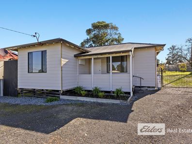 16 Fawdon Way, Collie WA 6225