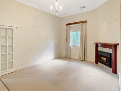 8 Slade St, Bayswater WA 6053