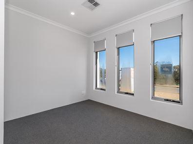 33 Composure Way, Southern River WA 6110