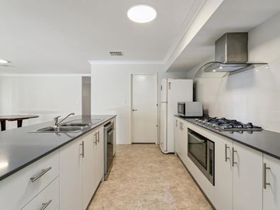 72 Linksman Street, Yanchep WA 6035