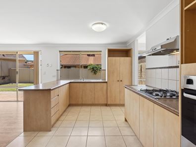 7 Angulata Road, Canning Vale WA 6155
