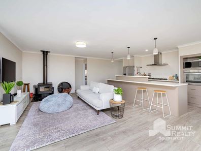 32 Nepean Turn, Millbridge WA 6232